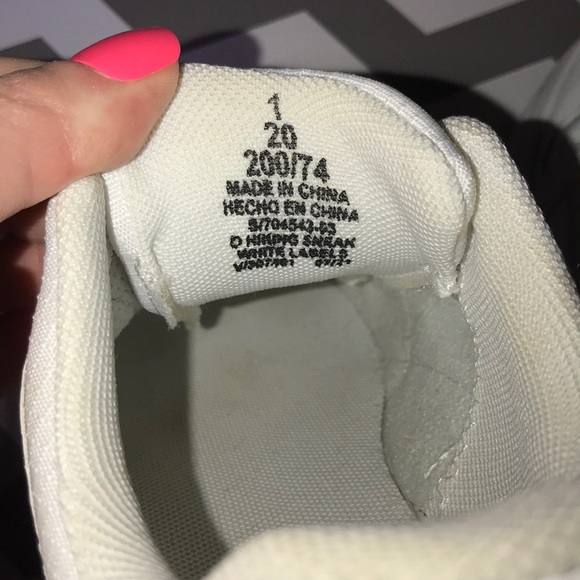 Old Navy sneakers - Picture 9 of 10